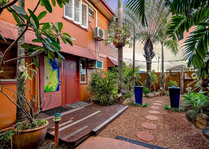Travellers Oasis Hostel Cairns